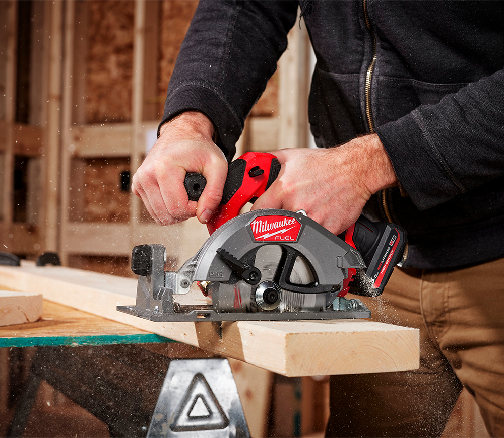 Fierăstrău circular cu acumulator (fără bat.) MILWAUKEE M12 FCS442-0 140mm 12V photo 2