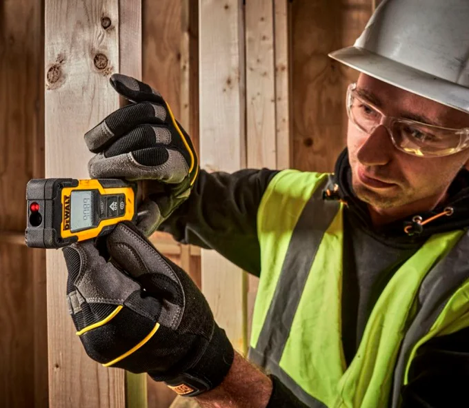Дальномер DEWALT DWHT77100-XJ 30m IP54-6