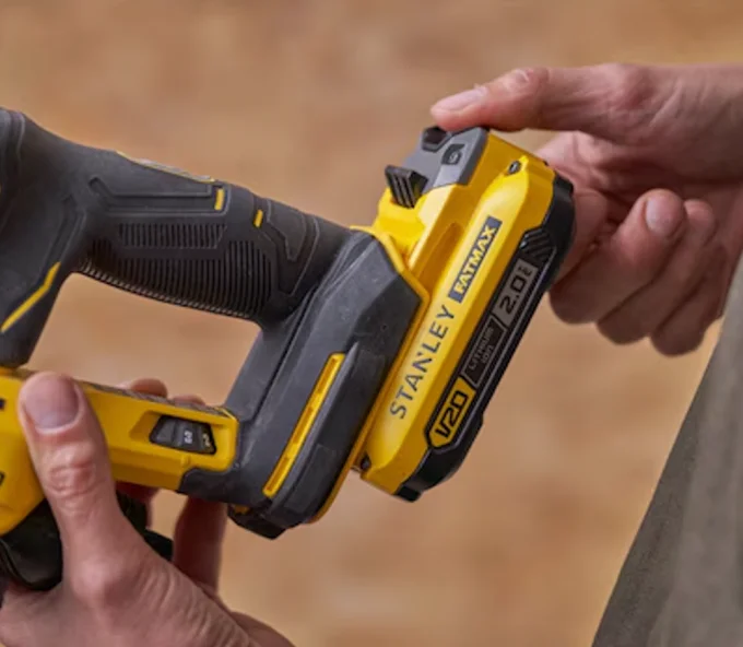 Mașină de șlefuit cu vibrații fără fir (fără bat) STANLEY SFMCW221B-XJ  18V-8