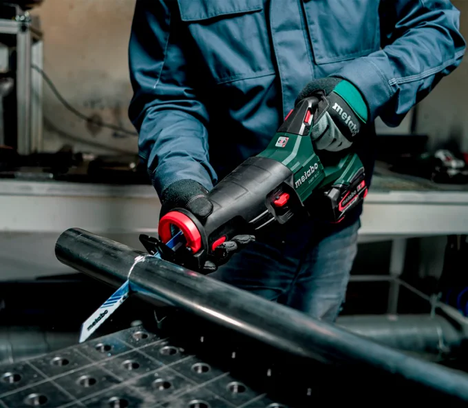 Fierăstrău sabie cu acumulator (fără bat) METABO SSEP 18 LT 18V-2