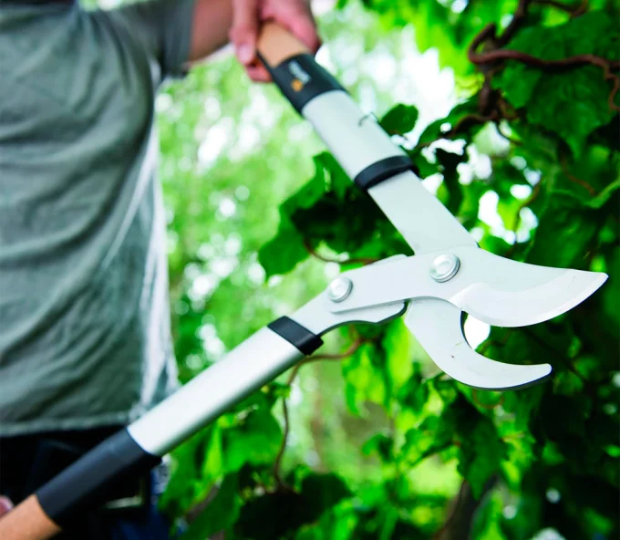 Foarfeci de tăiat crengi FISKARS PowerGear QUANTUM M 640mm-3