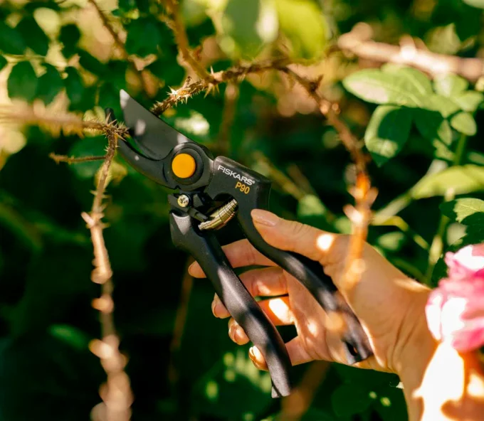 Pruner FISKARS 1001530 230mm-3
