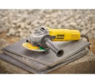 Угловая шлифмашина STANLEY FMEG615-QS 600вт 115мм-5