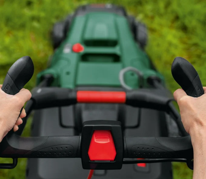 Газонокосилка электрическая BOSCH AdvancedRotak 40-650 1700вт 400мм-5