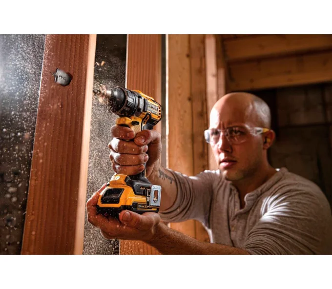 Набор аккумуляторных инструментов DEWALT DCK2077P2T-QW-7
