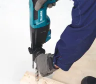 Перфоратор MAKITA HR2670FT 800вт SDS-Plus-2