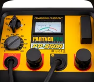 Dispozitiv de pornire-încărcare PARTENERPRO PP-950A 10A 12/24V-4