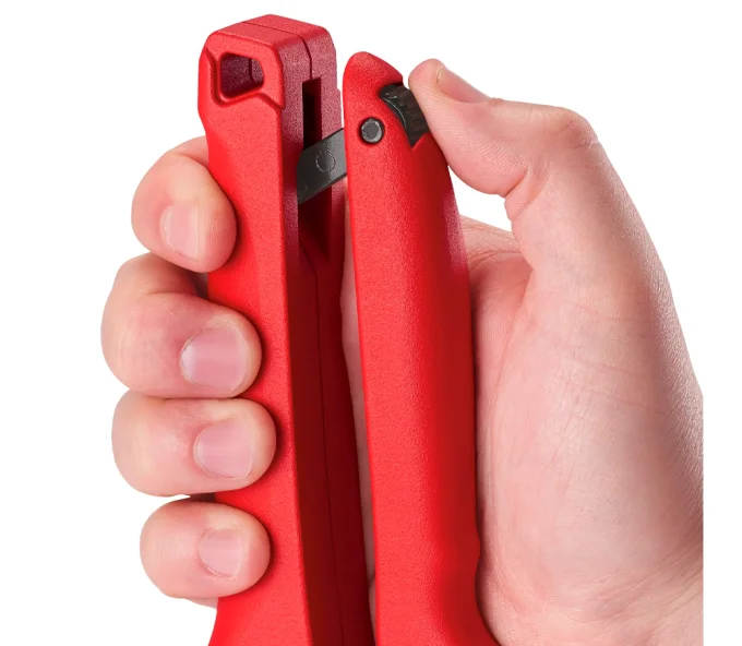 Резак для труб MILWAUKEE Ratcheting PVC Cutter 60 mm-4