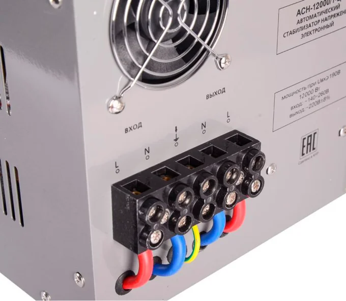 Стабилизатор напряжения релейный RESANTA ACH-12000/1-Ц-8