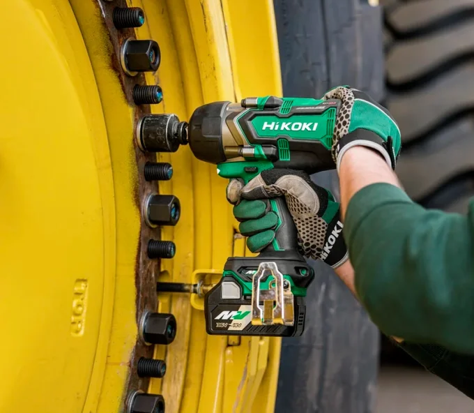 Mașină de înșurubat cu impact HIKOKI WR36DFWRZ 36V 2.5Ah 2400Nm-5