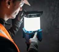Lanternă construcții cu acumulator BOSCH GLA 18VH-7500 Professional (Solo) 3750/7500lm 18V-7