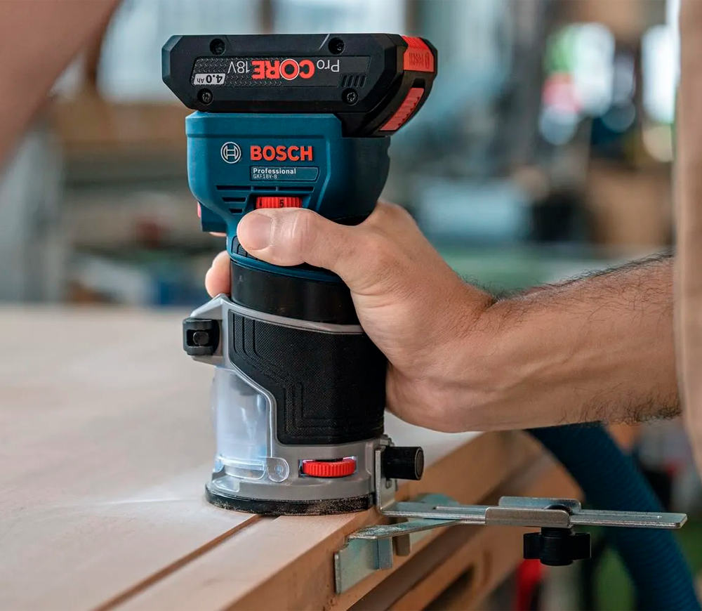 Фрезер аккумуляторный BOSCH GKF 18V-8 (Solo) 18В-4