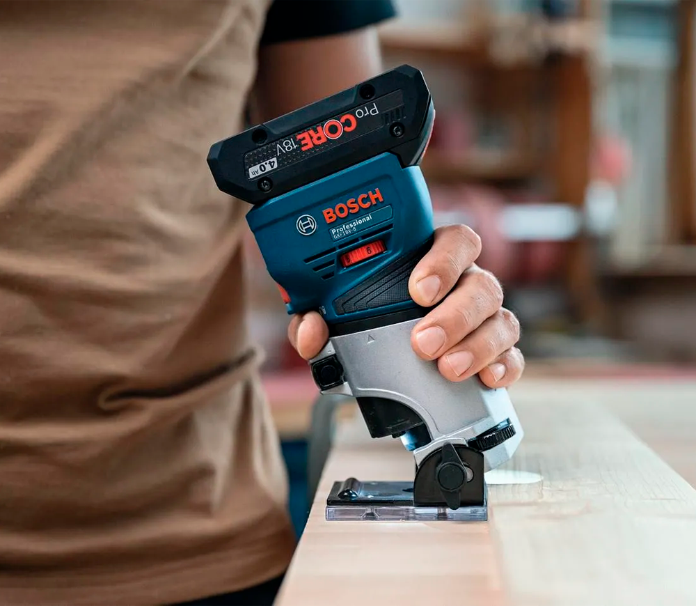 Фрезер аккумуляторный BOSCH GKF 18V-8 (Solo) 18В-6