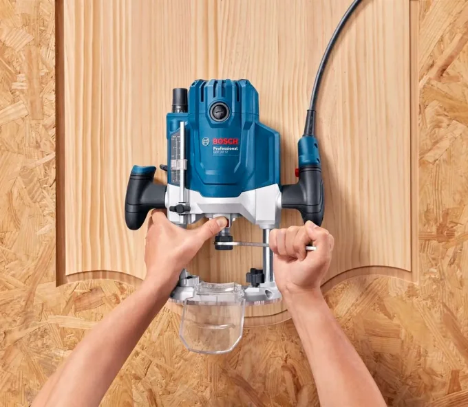 Фрезер BOSCH GOF 20-12 Professional 2000вт-5