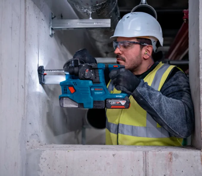 Набор аккумуляторных инструментов BOSCH Professional 18V (GBH + GWS + GSR)-8