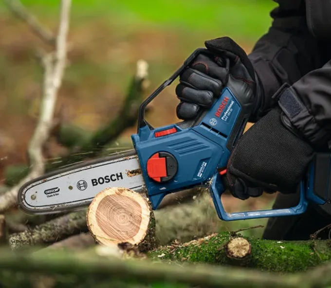 Цепная пила аккумуляторная BOSCH GKE 18V-20 (Solo) 200мм 18В-5