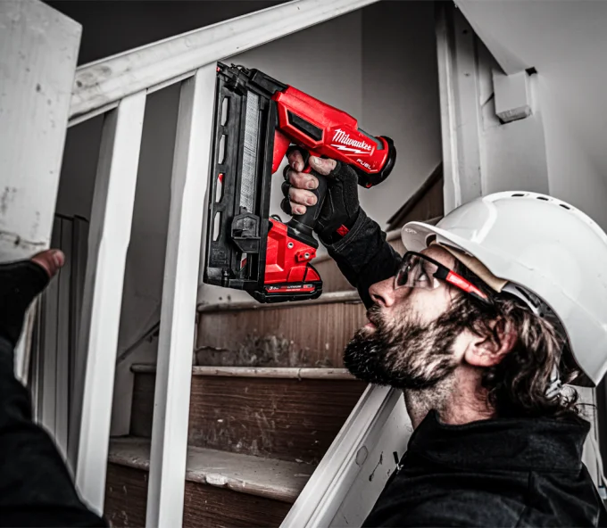 Capsator cu acumulator (fara bat) MILWAUKEE M18 FN16GA-0 18V-8