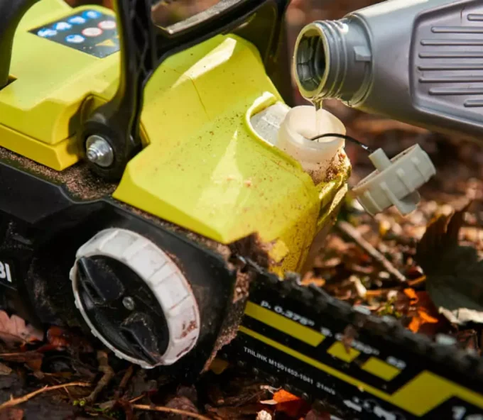 Цепная пила аккумуляторная (без АКБ) RYOBI RY36CSX35A-150 350мм 18В-7