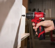 Шуруповёрт аккумуляторный MILWAUKEE M12 BLDDRC-202C 12В 2Ач-8