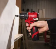 Шуруповёрт аккумуляторный (без АКБ) MILWAUKEE M12 BLDDRC-0 12В-8