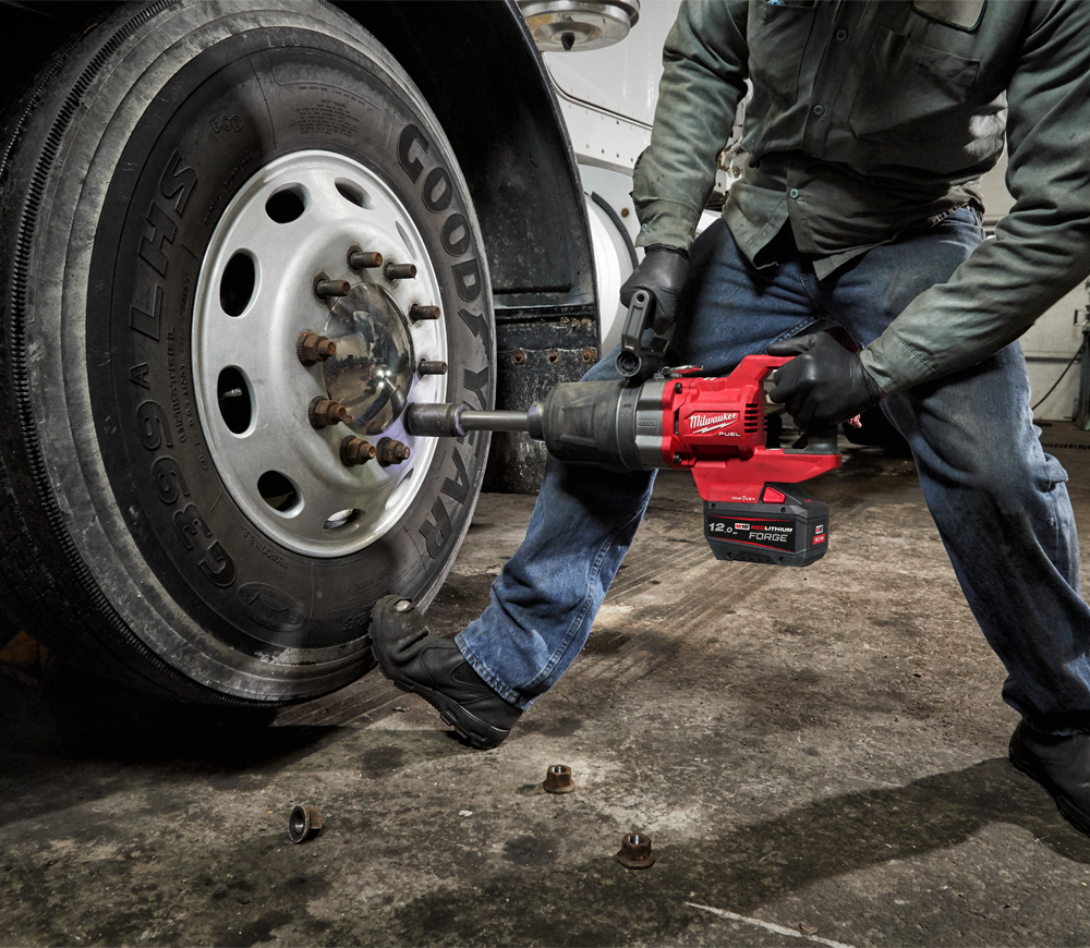Mașină de înșurubat cu impact cu acumulator MILWAUKEE M18 ONEFHIWF1D-121C 18V 12Ah 2711Nm-6