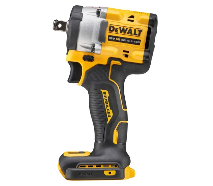 Гайковерт аккумуляторный (без АКБ) DEWALT DCF921NT-XJ 18В  610Нм-3