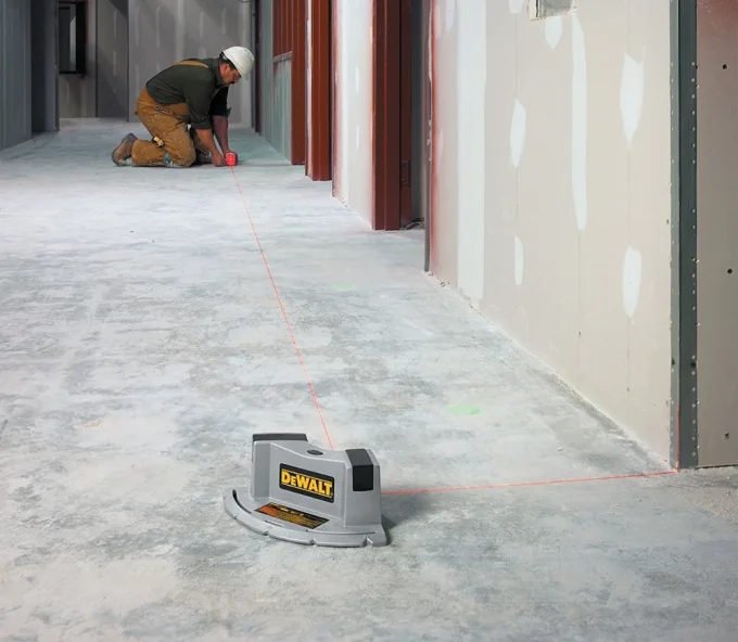 Nivelă laser pentru gresie DEWALT  DW060K 2fascicole 15m-3