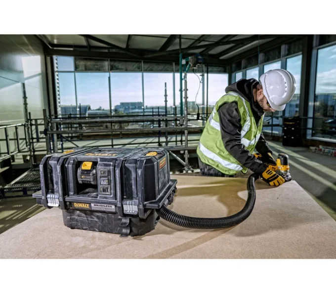 Aspirator industrial cu accumulator (fără bat) DEWALT 18V  DCV586MN-XJ  11L-6