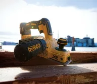 Рубанок аккумуляторный (без АКБ) DEWALT DCP580N-XJ 18В  82мм-6