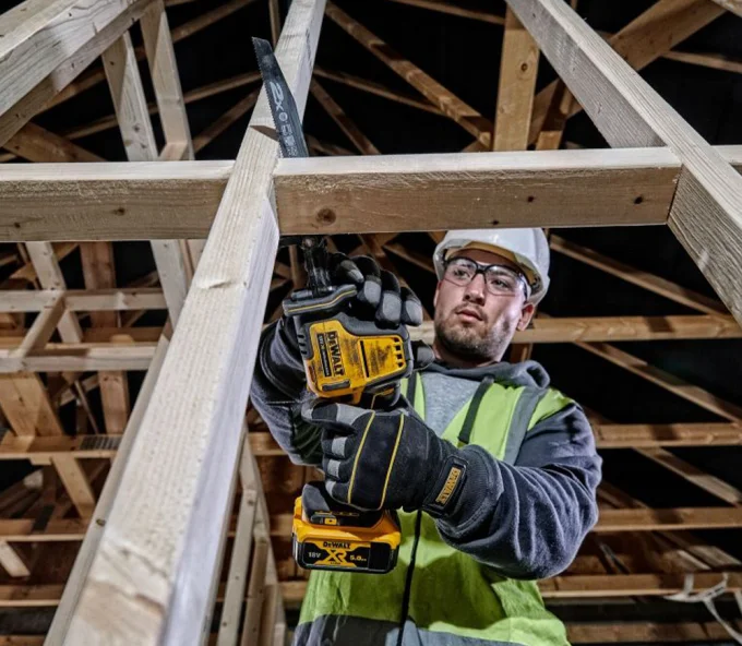 Fierăstrău sabie cu acumulator DEWALT DCS369N-XJ 18V-6
