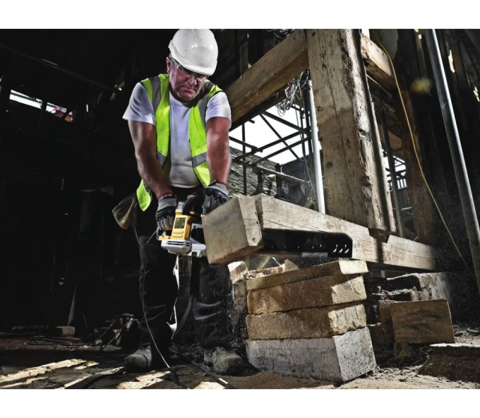 Аллигаторная пила DEWALT DWE398-QS 1700вт-5