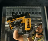 Степлер аккумуляторный DEWALT DGN845D1-QW  18В 2Ач-8