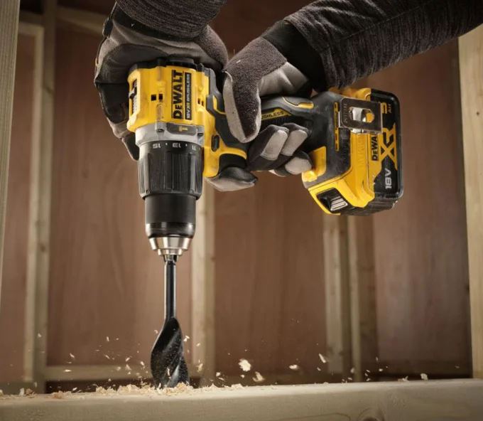 Шуруповёрт аккумуляторный ударный (без АКБ) DEWALT DCD799N-XJ 18В-2