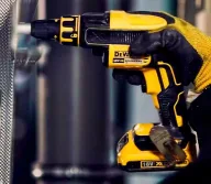 Mașină de înșurubat pentru regips cu acumulator DEWALT DCF620P2K-QW 18V 5Ah-7