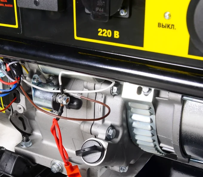 Generator electric HUTER DY9500LX-3 8kw Benzină AVR-8