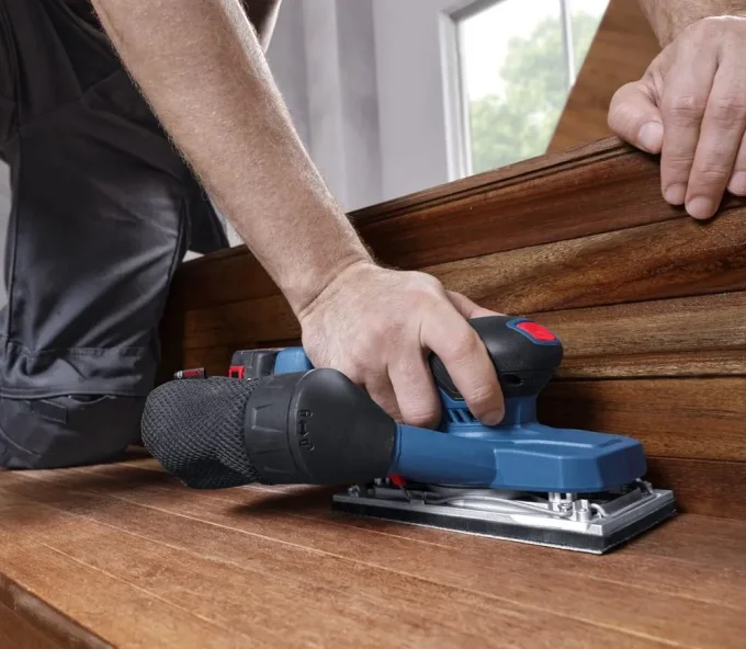 Mașină de șlefuit cu vibrații fără fir (fără bat) BOSCH GSS18V-18 18V-5