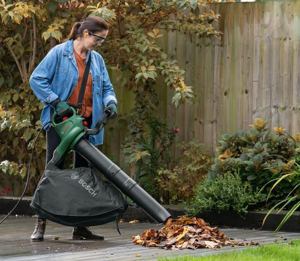 Воздуходувка электрическая BOSCH UniversalGardenTidy 3000 3000вт 9600л/мин-5