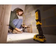 Lanternă construcții cu acumulator (fără bat) STANLEY SFMCL050B-XJ 350/750lm 18V-3