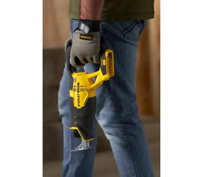 Fierăstrău sabie cu acumulator (fără bat) STANLEY SFMCS300B-XJ 18V-5