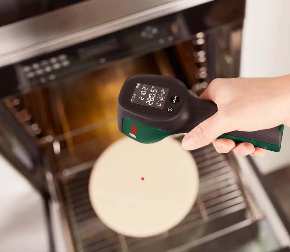 Бесконтактный цифровой пирометр BOSCH UniversalTemp -30/+500°C photo 1