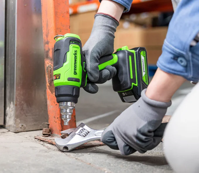 Suflantă de aer cald cu acum. (fără bat) Greenworks G24HG 550°C-3