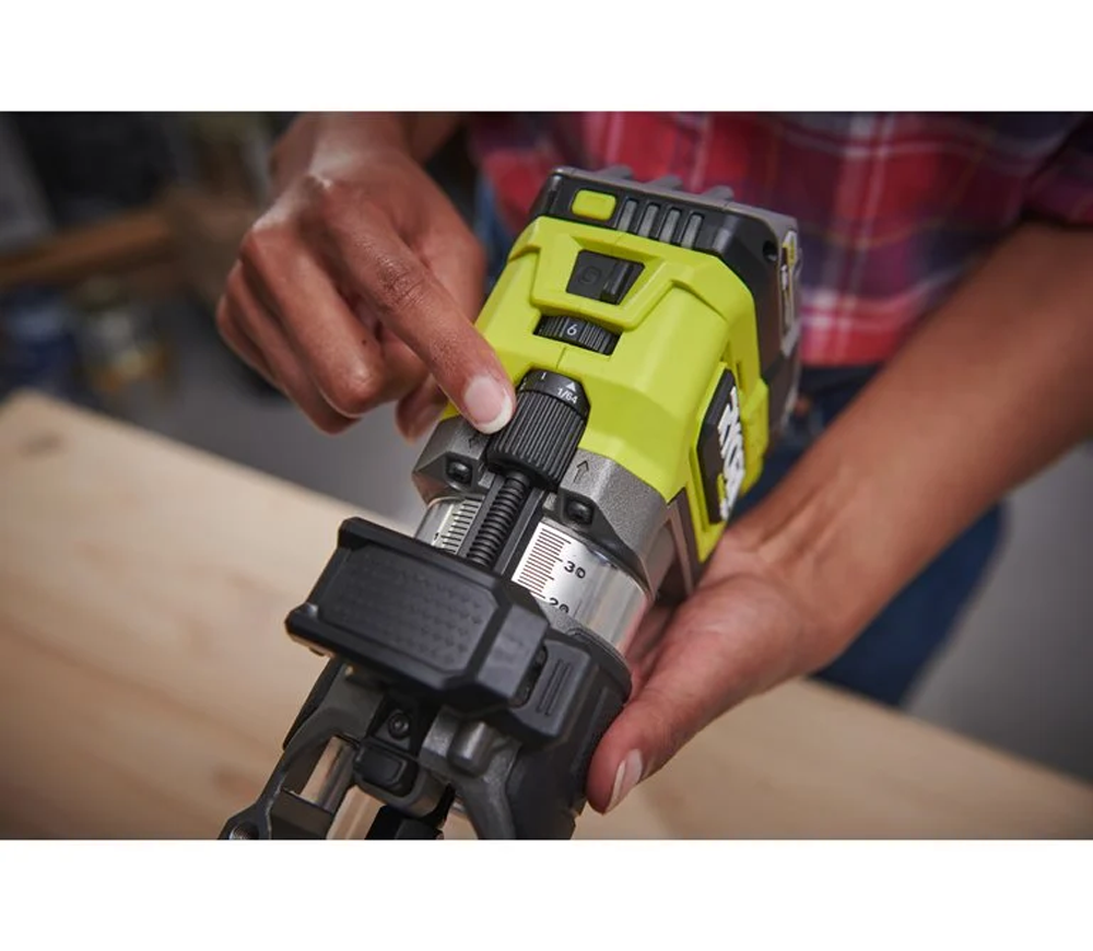 Mașină de frezat cu acumulator (fara bat) RYOBI  RTR18C-0 18V-5
