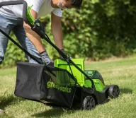 Газонокосилка аккумуляторная Greenworks GD24LM33K4 330мм 24В 4Ач-7