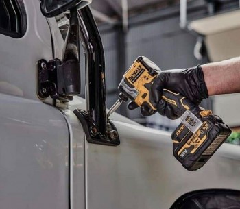 Mașină de înșurubat cu acumulator DEWALT DCF850P2T-QW 18V 5Ah photo 2