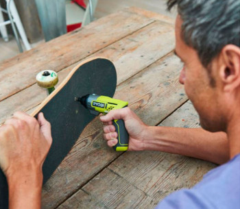 Шуруповерт аккумуляторный RYOBI ERGO (5133003411) 4В 1.3Ач photo 9
