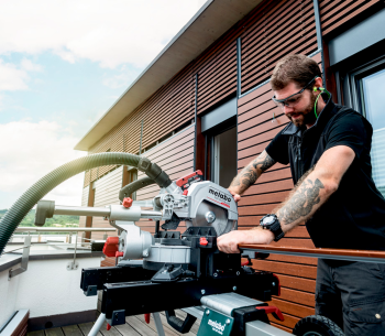 Торцовочная пила аккумуляторная METABO KGS 18 LTX BL 216 18В 4Ач 216мм photo 3