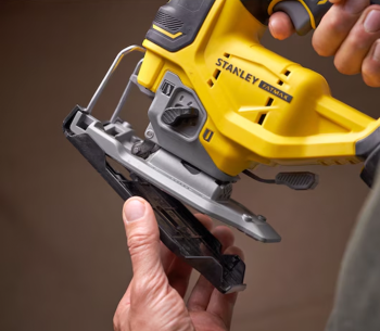 Fierăstrău pendular cu acumulator (fără bat) STANLEY SFMCS650B-XJ 18V photo 6