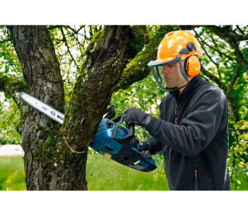 Fierăstrău cu lanț cu acumulator (fără bat) BOSCH GKE 18V-40 400mm 18V photo 1