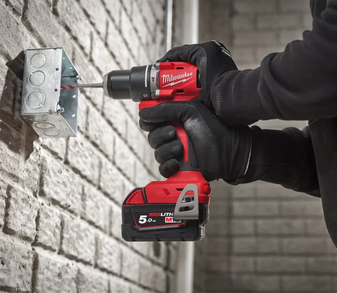 Mașină de înșurubat cu acumulator MILWAUKEE M18 BLPDRC-202C 18 V 2 Ah-3