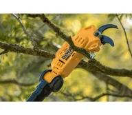 Pruner telescopic pentru crengi cu acumulator (fără bat) DEWALT DCMPP569N-XJ 18 V-9